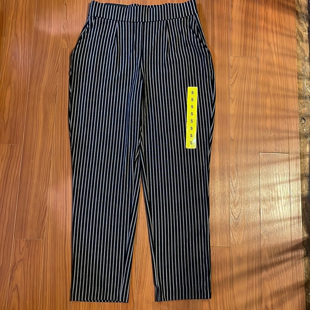 Hilary Radley Pull-On Pants ~ Size S